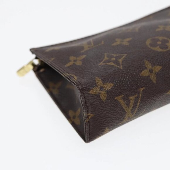 LOUIS VUITTON Monogram Poche Toilette 15 Pouch M47546 LV Auth 84835 - Picture 3 of 16